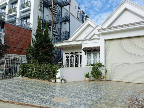 Bán Biệt Thự 2 Mặt Tiền Đường Triệu Việt Vương, Phường 3, Tp. Đà Lạt – Vị Trí Đắc Địa, Không Gian Đẳng Cấp