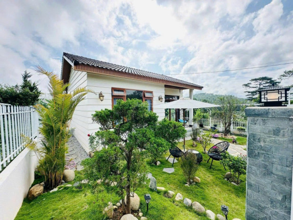 Bán Biệt Thự Sân Vườn Măng Lin – Phường 10, TP. Đà Lạt – 210m², View Đồi Thông Tuyệt Đẹp