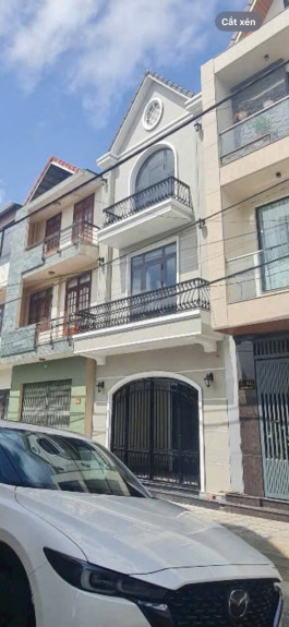 Bán Nhà  KQH Mạc Đĩnh Chi, Phường 4, TP. Đà Lạt – Vị Trí Trung Tâm, Nội Thất Hiện Đại
