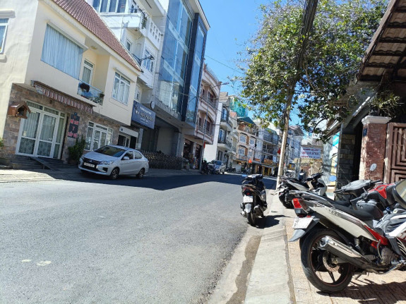 Bán Đất Mặt Tiền Đoàn Thị Điểm – Phường 4, Đà Lạt, Vị Trí Trung Tâm Kinh Doanh Sầm Uất