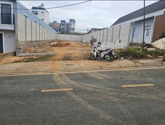 404