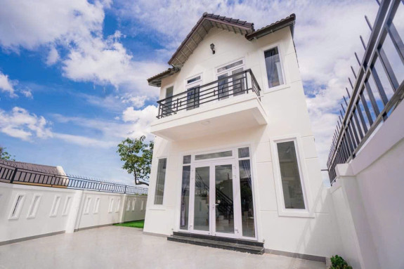 Bán nhà 2 mặt tiền khu Măng Lin, Phường 7, Đà Lạt – 1 trệt 1 lầu, sân đậu 2 ô tô, sổ hồng riêng