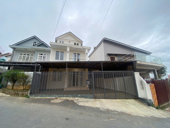 Bán Biệt Thự Mới Đường Cô Giang, Phường 9, Đà Lạt – Gần Hồ Xuân Hương
