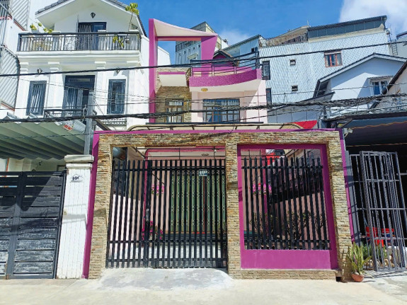 Bán Nhà Phố Mặt Tiền Nguyễn Lương Bằng – Phường 2, Tp. Đà Lạt – Vị Trí Đẹp, Nội Thất Sang Trọng